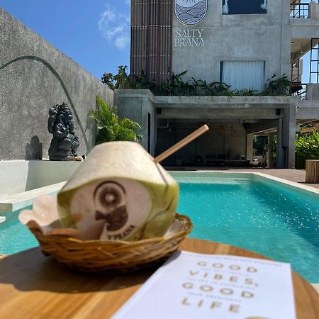 Salty Prana Retreat Center Hotel อูลูวาตู ภายนอก รูปภาพ