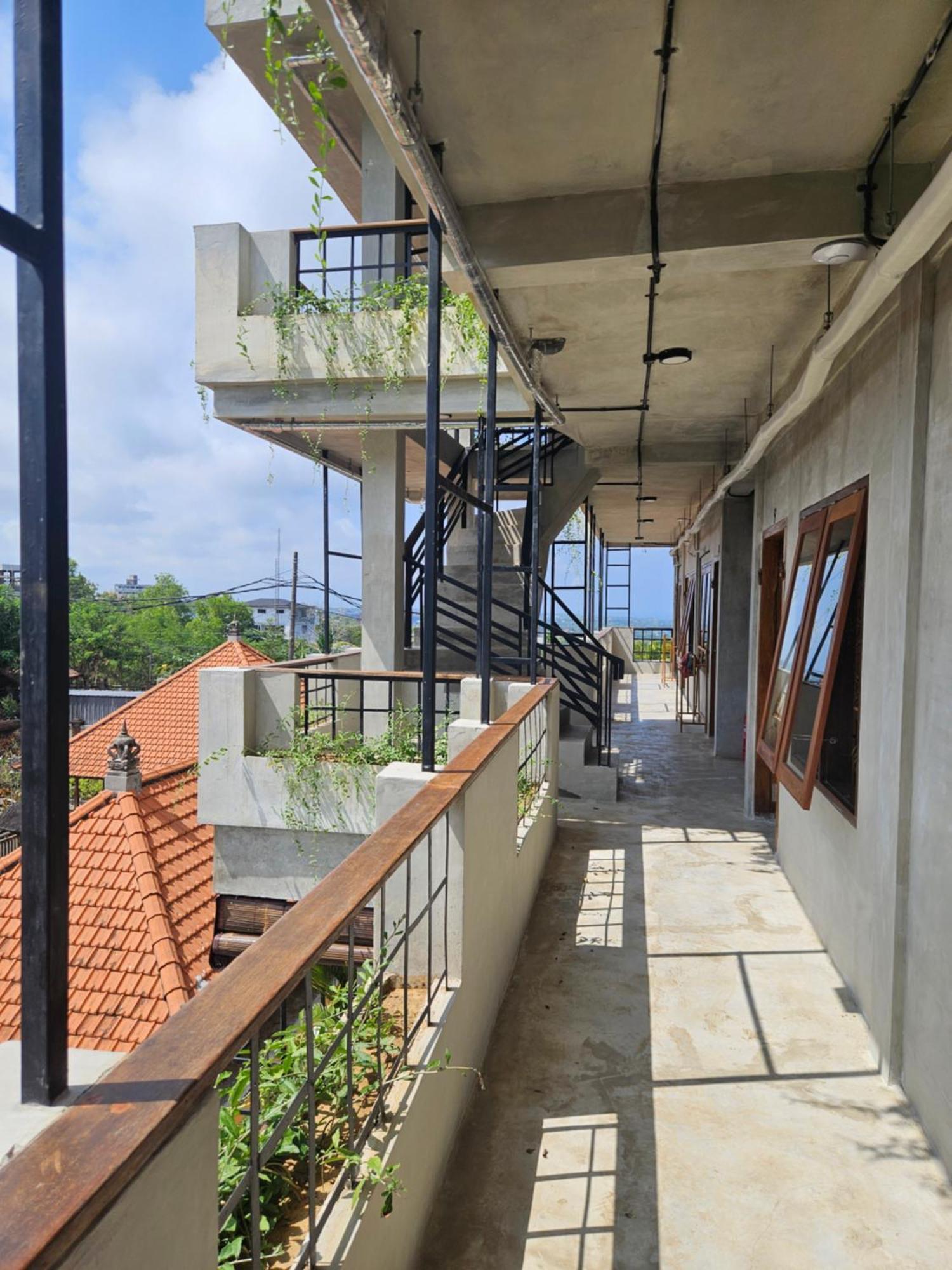 Salty Prana Retreat Center Hotel อูลูวาตู ภายนอก รูปภาพ