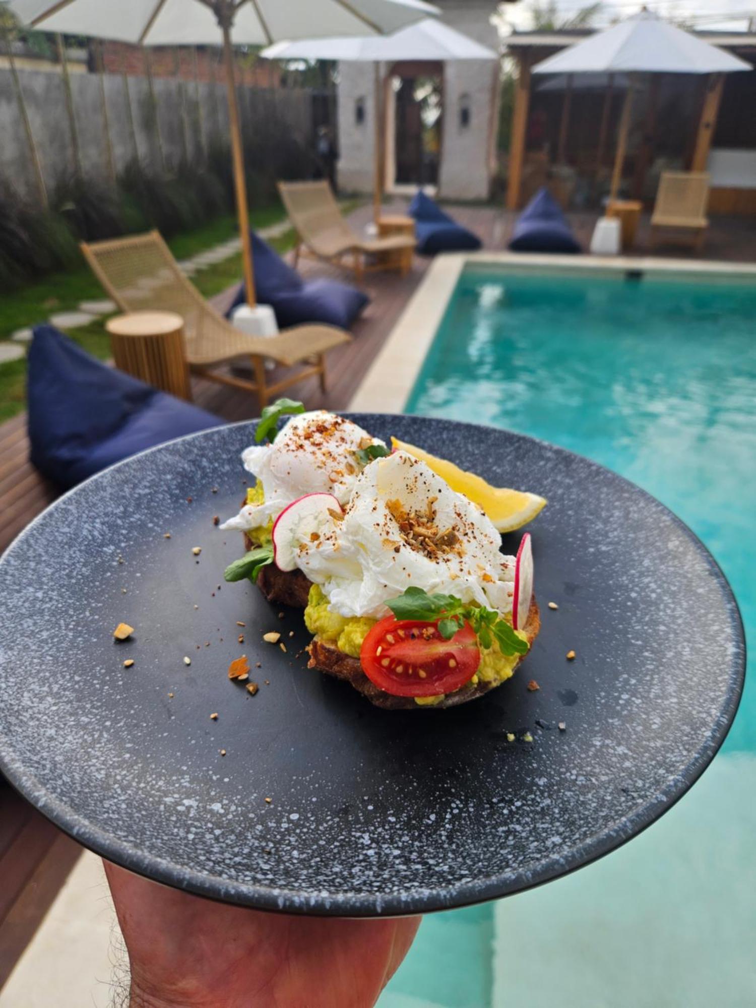 Salty Prana Retreat Center Hotel อูลูวาตู ภายนอก รูปภาพ