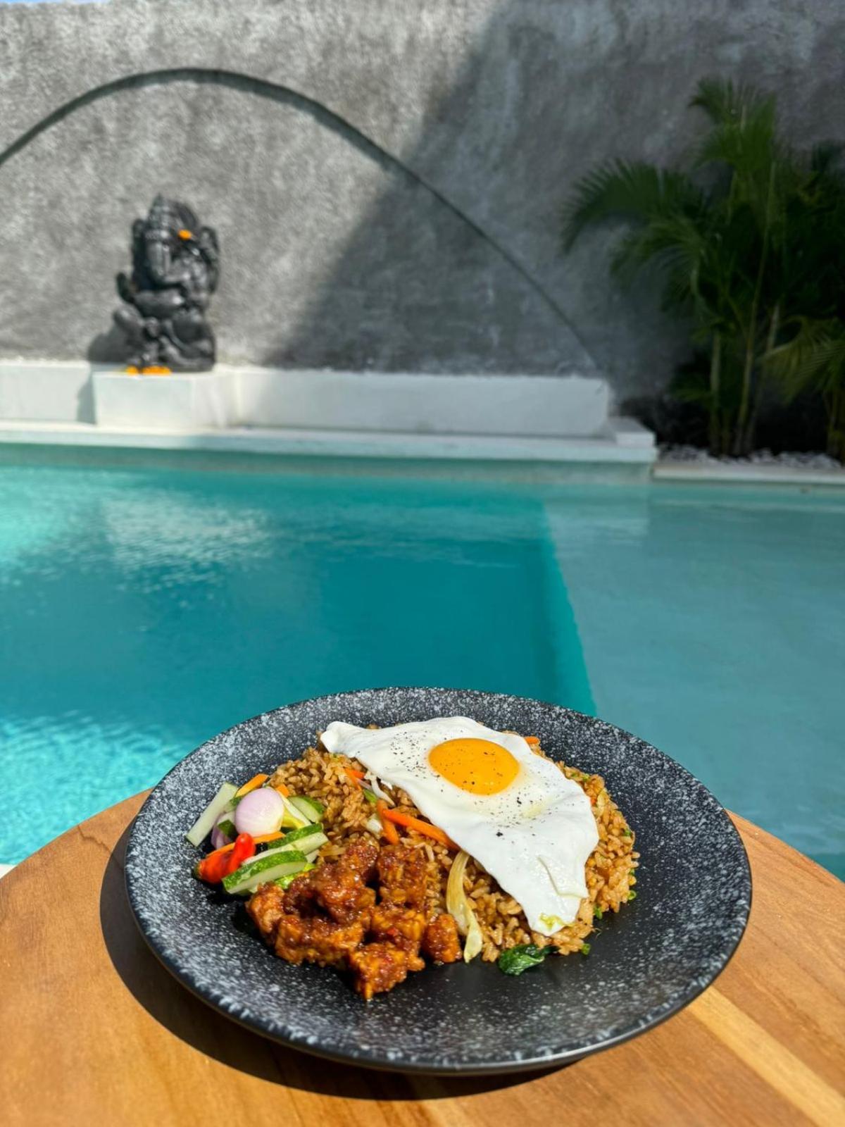 Salty Prana Retreat Center Hotel อูลูวาตู ภายนอก รูปภาพ